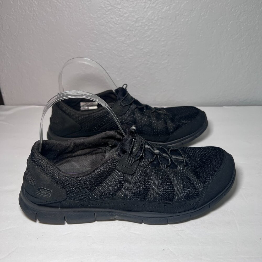 Skechers Gratis Strolling Black Slip On Sneakers - Picture 2 of 11